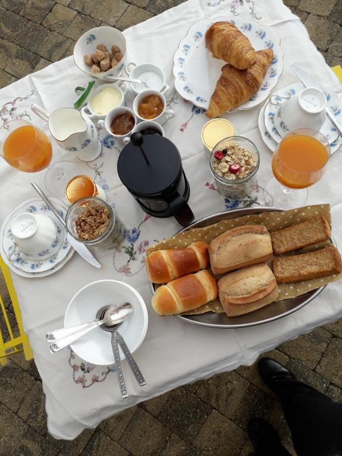 La Fermette Acomodação com café da manhã Tréméoc Exterior foto